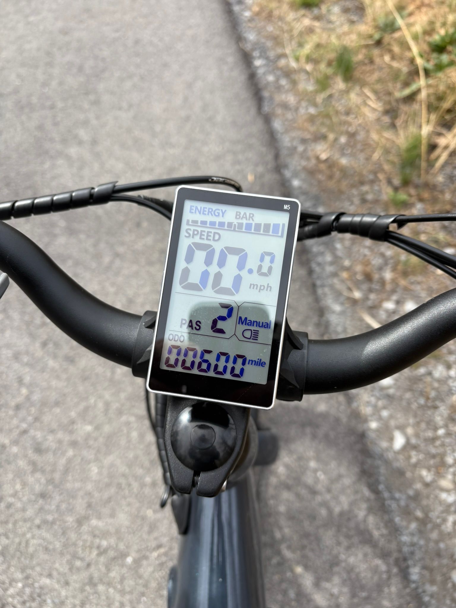 Six hundred miles reached shown on an odometer of the e-bike